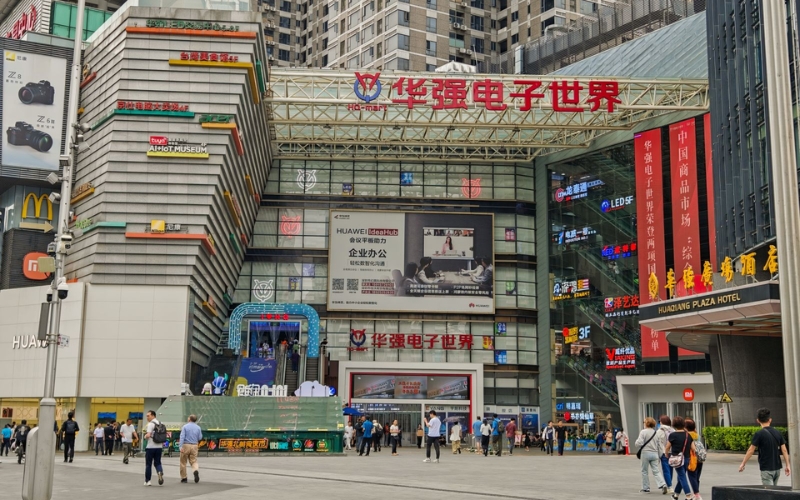 nguồn hàng camera tại các chợ đồ điện tử