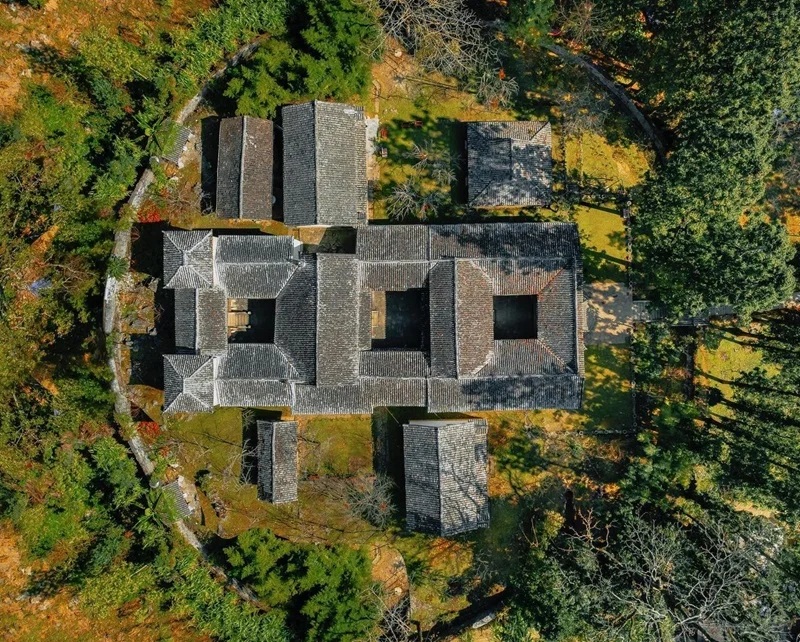 Dinh thự họ Vương